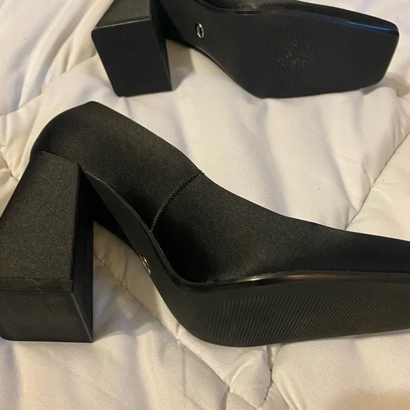 ZARA SHOES NEW WITH TAGS SQUARE HEEL - Picture 5 of 12